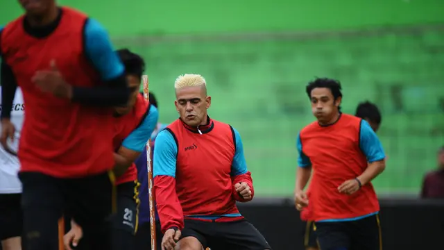 Arema FC (Liputan6.com / Rana Adwa)