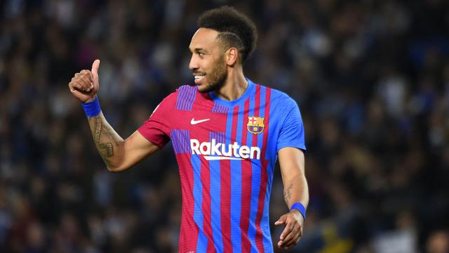 Foto: Aksi Gemilang Aubameyang yang Ciptakan Gol Semata Wayang untuk Kemenangan Barcelona atas Real Sociedad