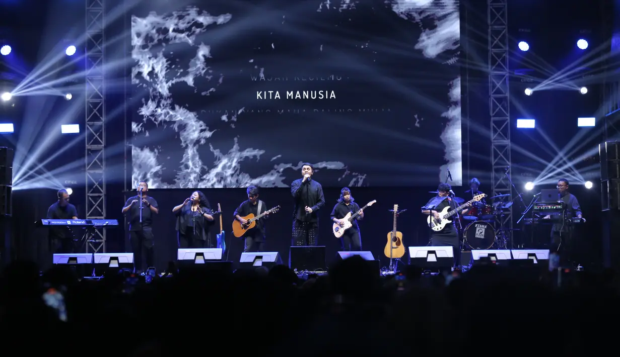 Tulus di KLBB 2024 [Daniel Rachmad/Fimela]