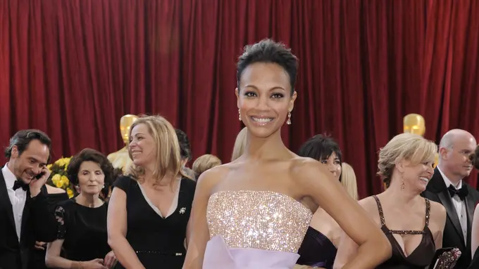 [Bintang] Zoe Saldana