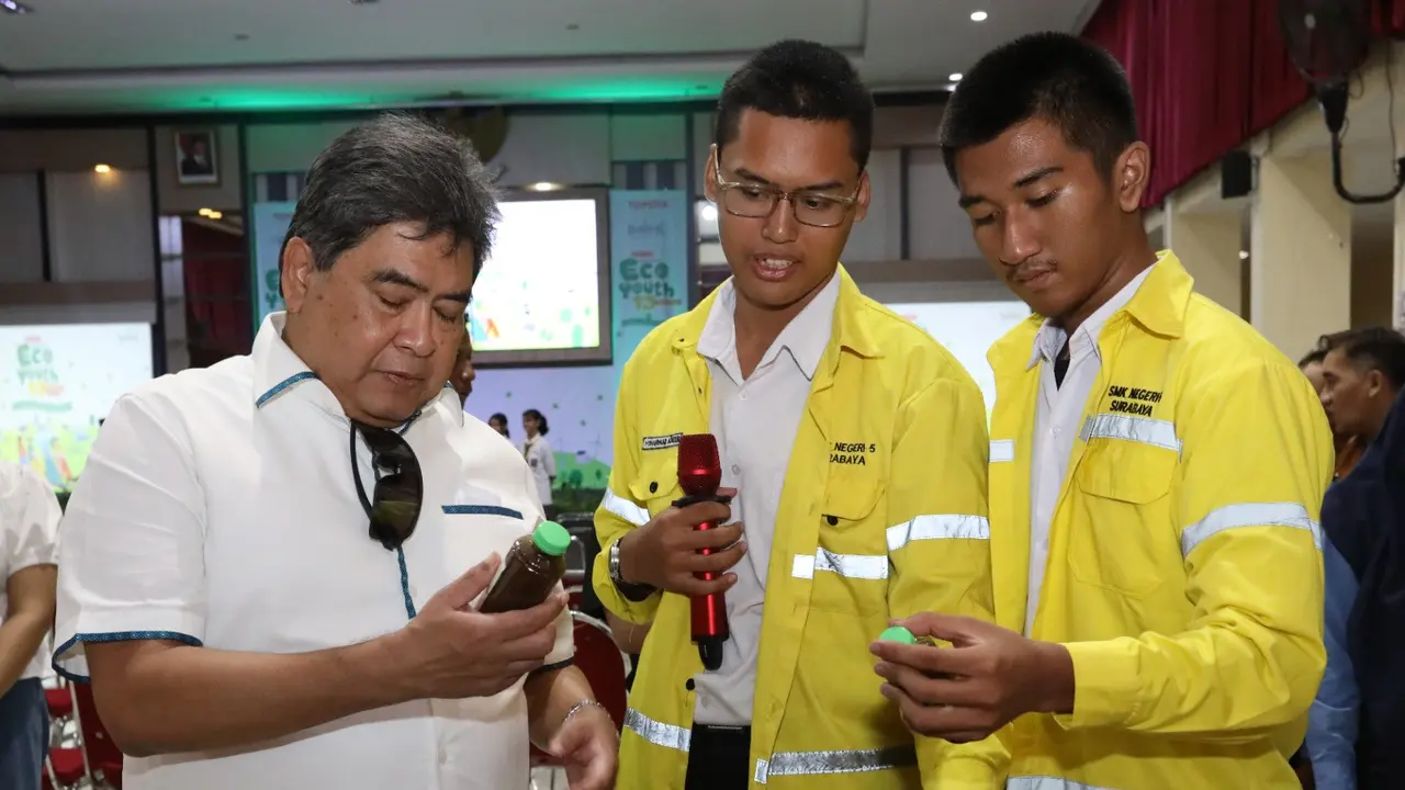 Wakil Presiden Direktur PT Toyota Motor Manufacturing Indonesia (TMMIN) Bob Azam