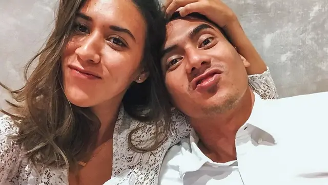 5 Potret Seleb Indonesia Rayakan Hari Raya Galungan, Penuh Suka Cita