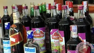 Toko Miras di Depok Digerebek, 744 Botol Disita
