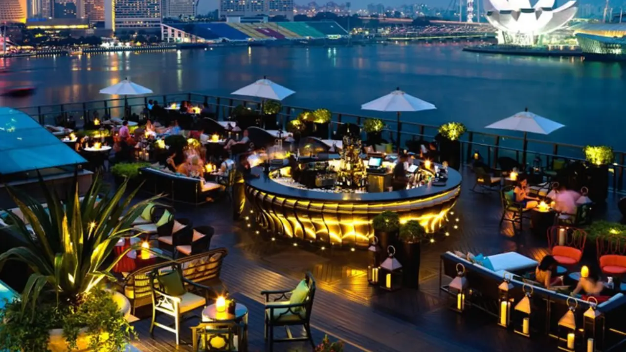 [Bintang] 7 Tempat Nongkrong di Singapura yang Cocok Disambangi Saat Malam