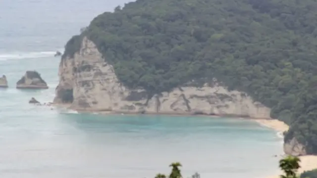 Pantai Tarimbang