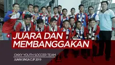 Berita video tim muda sepak bola dari Indonesia, Okky Youth Soccer Team, berbagi sedikit pengalaman juara di Singapura saat tiba di tanah air, Kamis (8/11/2019).