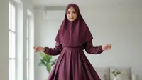 10 Model Abaya Satin Polos Syari Sopan, Tampilan Mewah dan Anggun
