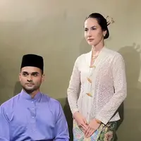 Pevita Pearce saat Wedding Anniversary Bareng Suami. [@pevpearce]