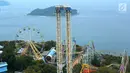 Pemandangan Ocean Park yang bisa terlihat dari atas Cable Car, Hong Kong (18/5). Ocean Park ini memiliki lebih dari 80 wahana bermain seru, salah satunya adalah Ferris Wheel setinggi 24 meter. (Liputan6.com/Ahmad Ibo)