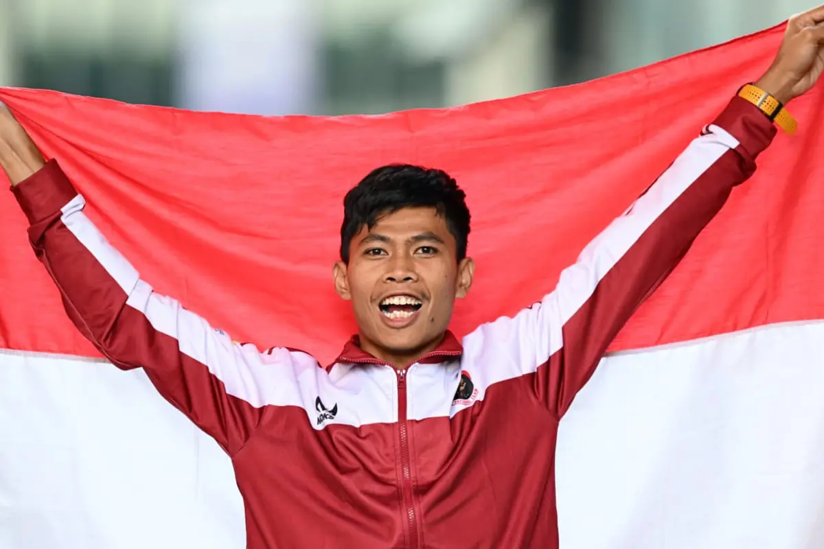 Foto: Momen Saptoyogo Purnomo Persembahkan Emas Pertama Indonesia di Asian Para Games 2022