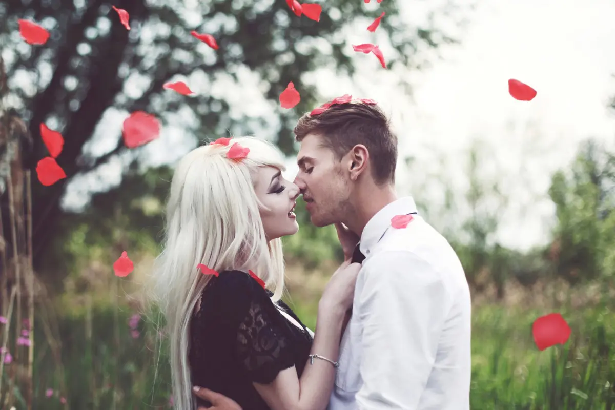 Perempuan Tidak Butuh Kata-kata, 5 Perjuangan Ini Buatnya Takluk