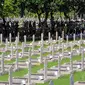 Lebih dari 7.000 orang dimakamkan di TMP Kalibata, makam khusus bagi mereka yang telah berjasa kepada negara kesatuan Republik Indonesia, Jakarta, Senin (10/11/2014). (Liputan6.com/Johan Tallo) 