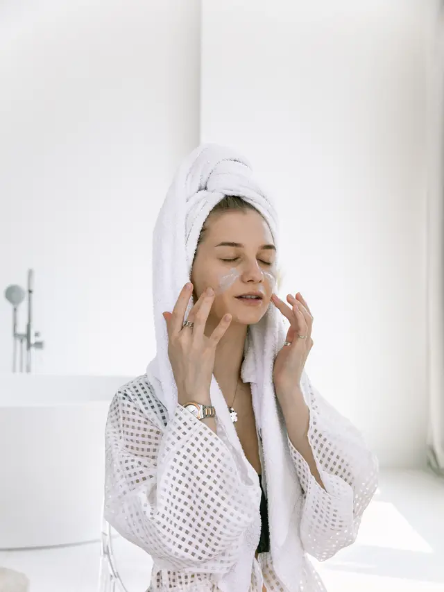 Tumpas Jerawat dan Pastikan tidak Kembali Lagi dengan Kandungan Asam Salisilat