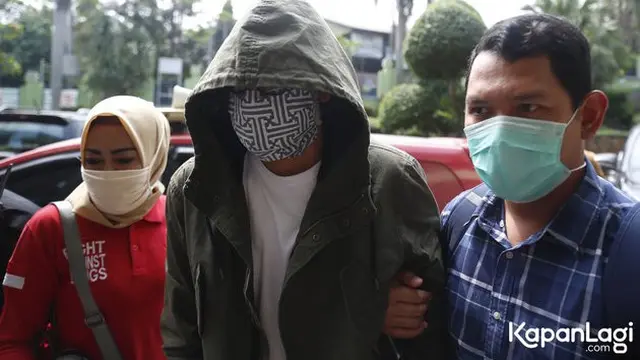 Ditemani Widi Mulia, Ini 7 Potret Dwi Sasono Dipindahkan ke RSKO Cibubur
