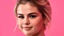 Selena mengatakan bahwa dirinya sangat menghargai siapapun yang peduli terhadap dirinya. Menurutnya, hanya ada suatu hal yang salah di masa lalu dan tak berpengaruh terhadap sosok kepedulian seseorang. (AFP/Frazer Harrison)