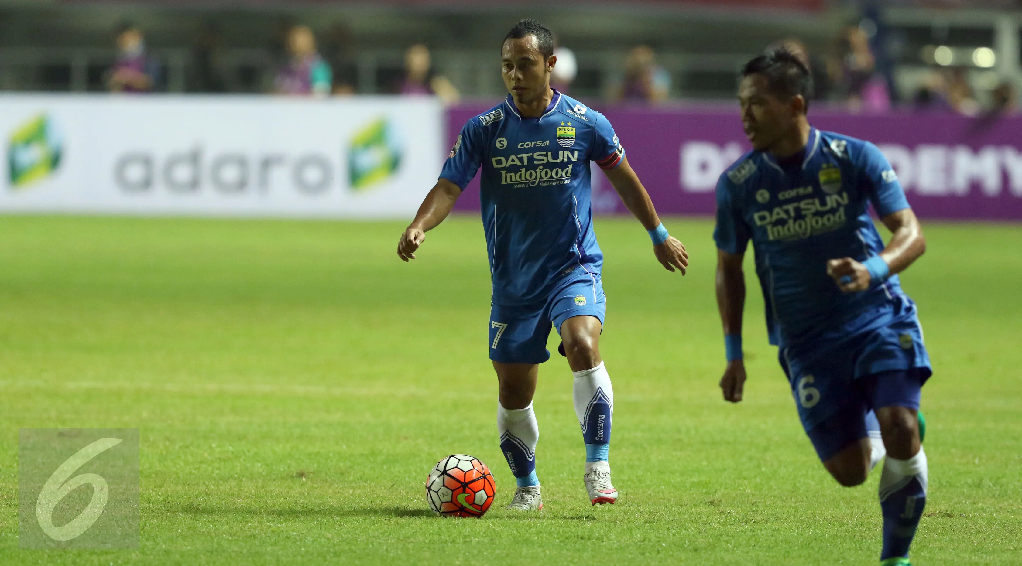 Pemain Persib Bandung, Atep Rizal, menyumbang satu gol dalam kemenangan 2-0 atas Sriwijaya FC. (Liputan6.com/Helmi Fithriansyah)