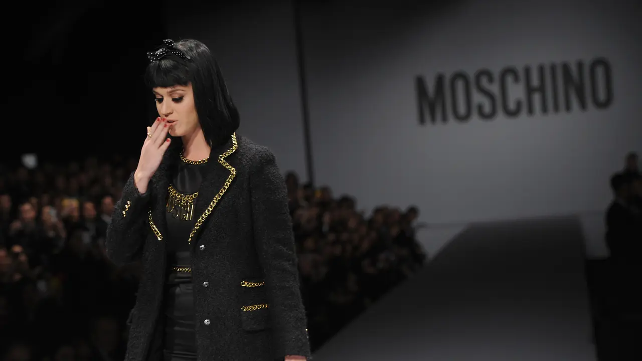 Katy Perry Digandeng Produk Fesyen Moschino