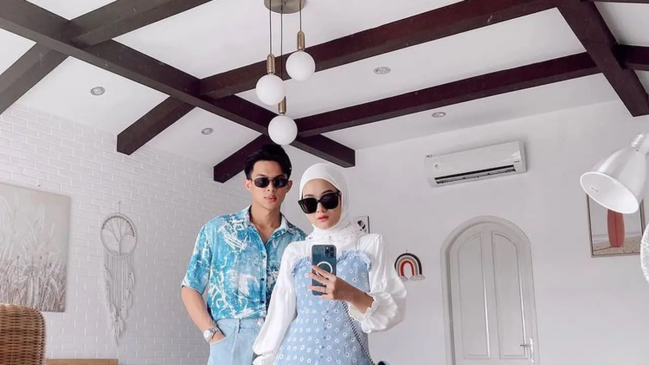Rey Mbayang dan Dinda Hauw