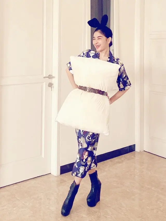 7 Selebriti Indonesia Ini Ikut Lakukan 'Pillow Challenge', Tampil Menawan