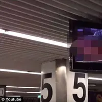 Pada area bagasi, turis diperlihatkan film porno di Bandara Lisbon.