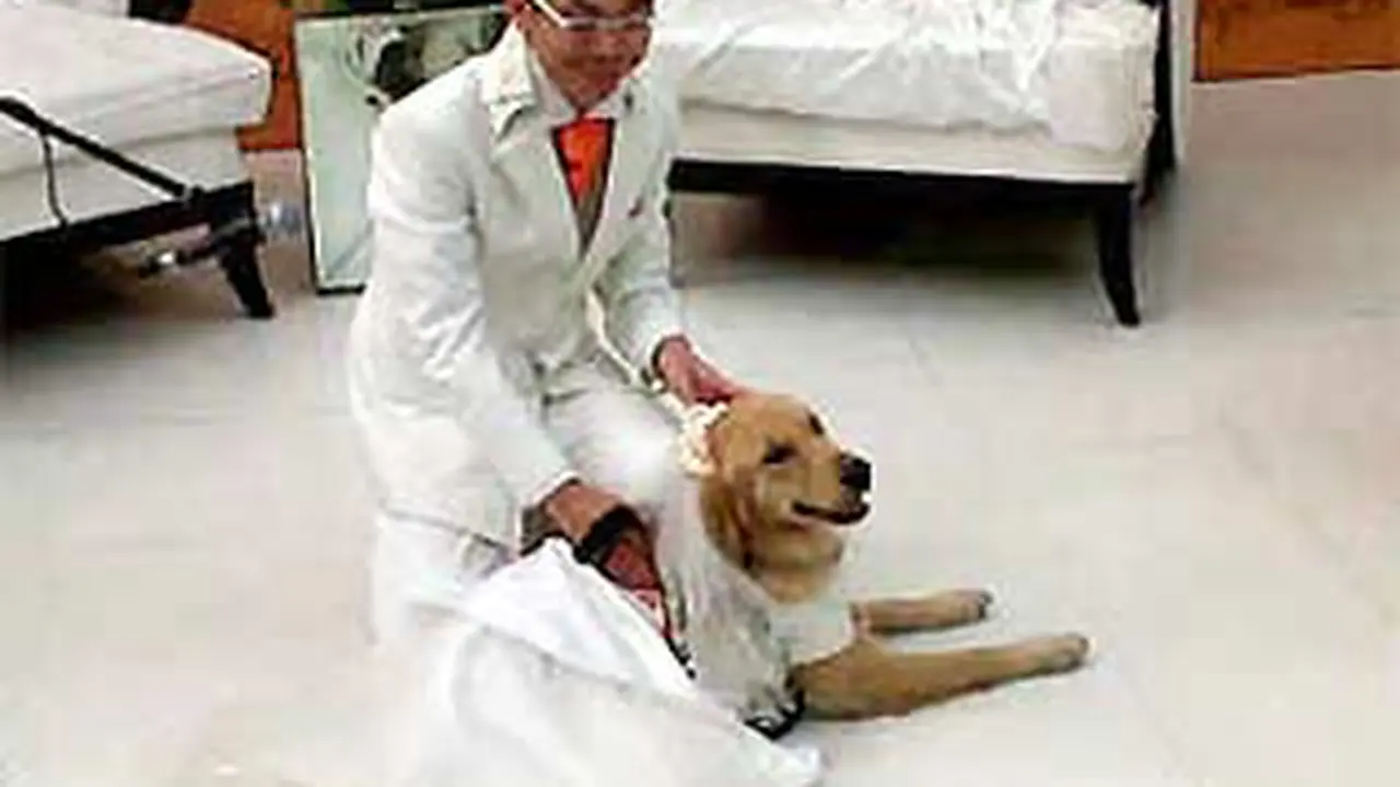 111122anikah-anjing.jpg
