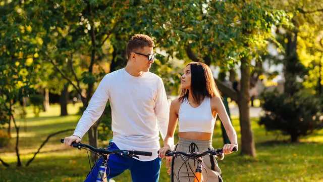 Mengintip Zodiak yang Sering Terjebak Friendzone, Jangan-jangan Kamu Salah Satunya