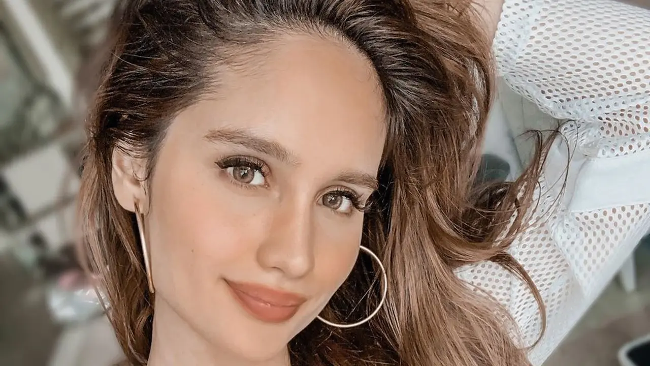 Cinta Laura