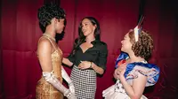 Meghan Markle menonton pertunjukan teater Broadway, Gypsy, di Majestic Theater, pada Kamis malam, 10 April 2025. (dok. Michaelah Reynolds via Instagram @gypsybway/https://www.instagram.com/p/DIUCP9eujaF/?hl=en&img_index=4/Dinny Mutiah)