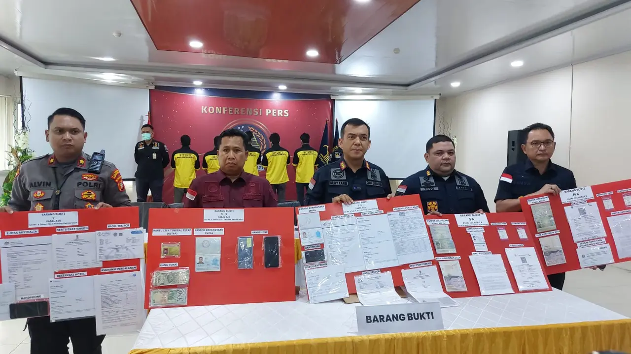 Imigrasi Bandara Soetta Gagalkan Penyelundupan Manusia oleh WN India Menuju Australia