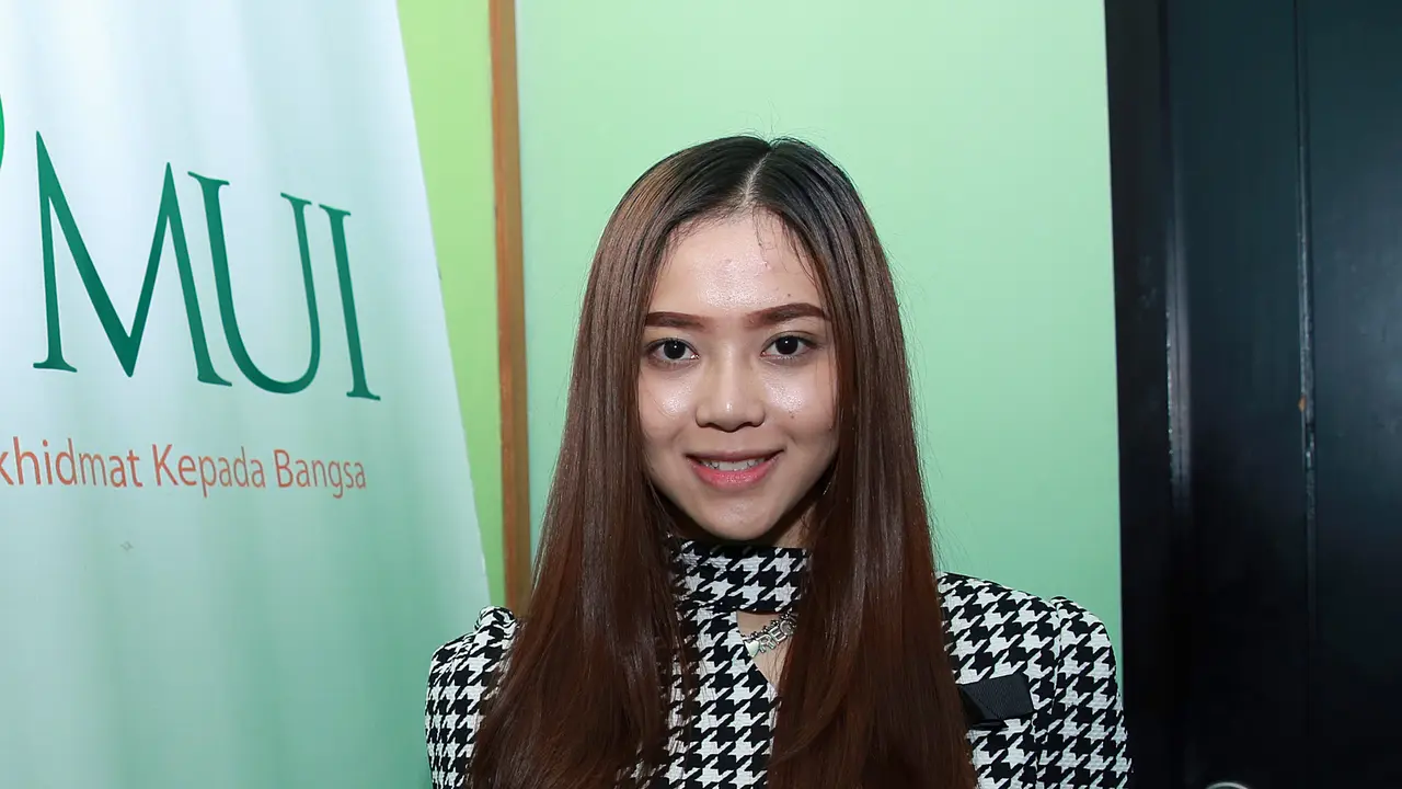 [Bintang] Rere Regina