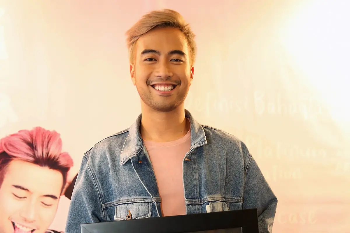 [Bintang] Vidi Aldiano Triple Platinum