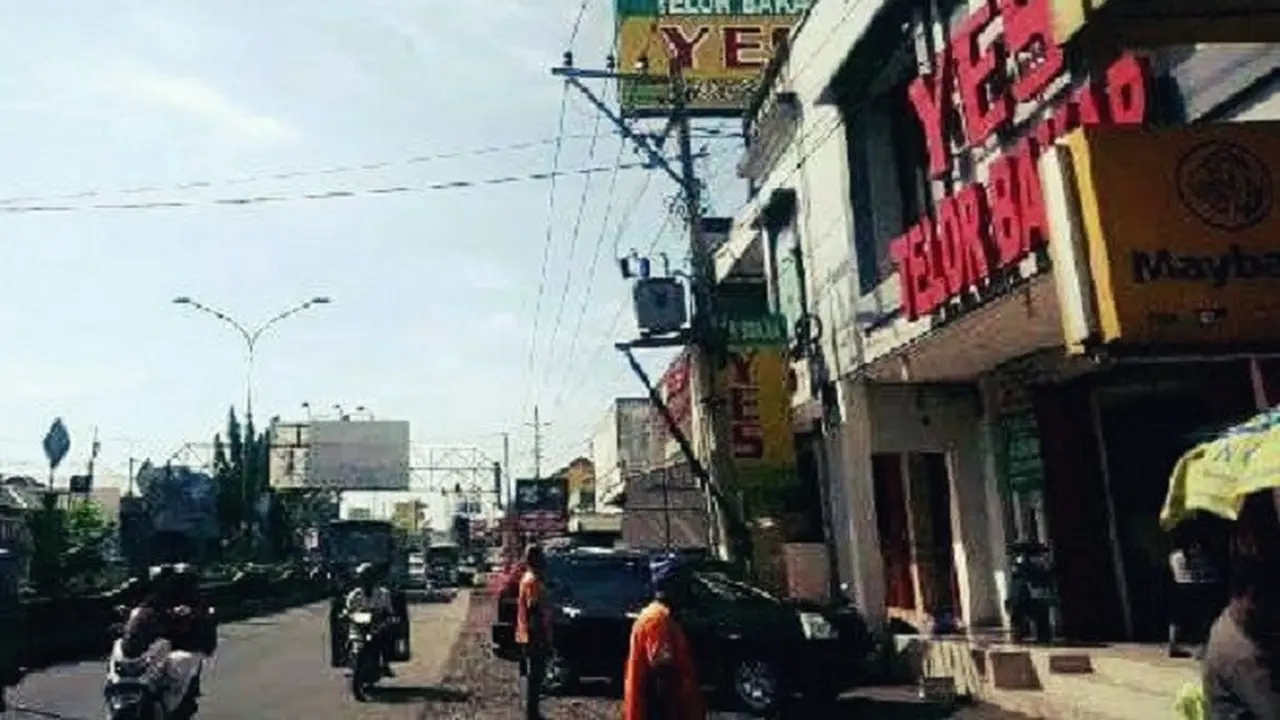 Omzet Pedagang Pantura Merosot Saat Arus Mudik