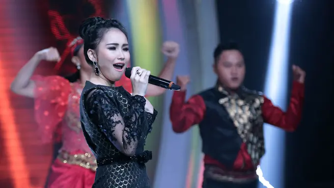 [Bintang] Ayu Ting Ting