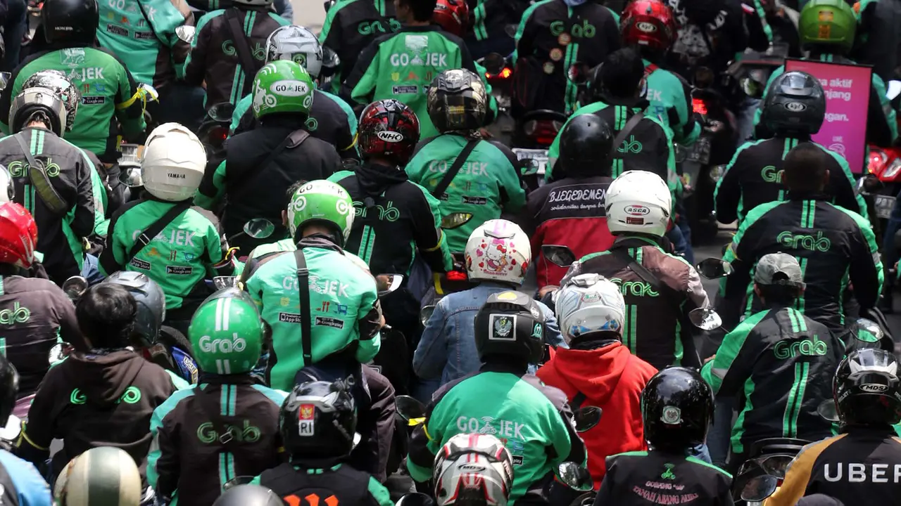 Ribuan Ojek Online Konvoi Menuju Istana Merdeka