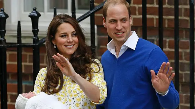 Dugaan istri Pangeran William itu telah melahirkan berhari-hari yang lalu sebelum memperkenalkan bayinya pada dunia menjadi pembicaraan hangat publik.
