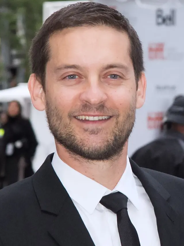 Ingat Tobey Maguire Pemeran Peter di Spider-Man 1? Ini 6 Potret Terbarunya