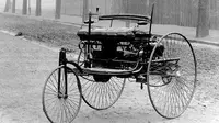 Mobil pertama yang diproduksi di dunia, Benz Patent-Motorwagen (Wikipedia)
