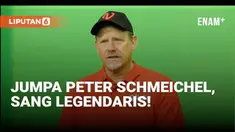 Kiper legendaris Manchester United (MU) Peter Schmeichel tengah berkunjung ke Jakarta. Penjaga gawang asal Denmark itu hadir di Tanah Air guna memenuhi undangan Vidio selaku official broadcaster Liga Inggris jelang menyambut kompetisi 2023/2024.