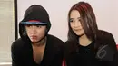 Meski terlihat dekat, Aliando Syarief dan Prilly Latuconsina mengaku tidak berpacaran saat menghadiri launching sebuah aplikasi di kawasan Cilandak, Jakarta, Kamis (12/3/2015).(Liputan6.com/Helmi Afandi)