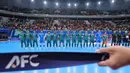 Kepastian ini diperoleh usai meraih kemenangan dramatis atas Vietnam dengan skor 3-2. Tampak dalam foto, pemain Timnas Futsal Indonesia sesaat sebelum bertanding melawan Vietnam pada babak perempat final Piala Asia Futsal 2026 di Indonesia Arena, Kompleks Gelora Bung Karno, Senayan, Jakarta, Selasa (3/2/2026). (Bola.com/Bagaskara Lazuardi)