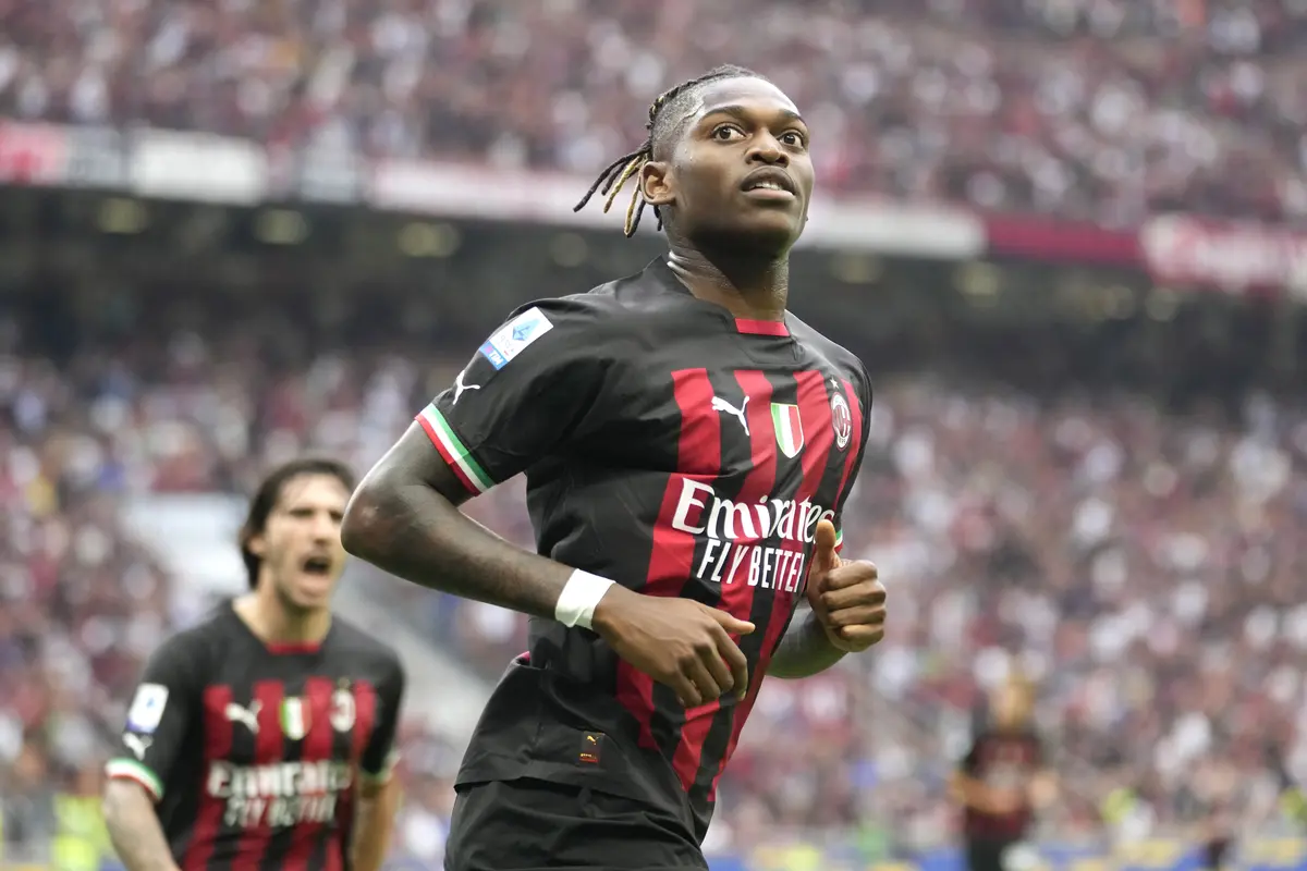 Foto: Rafael Leao Tak Terbendung, AC Milan Bungkam Inter Milan di Liga Italia