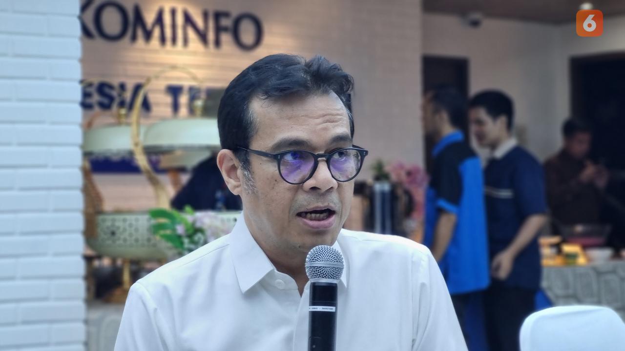 Wamenkominfo Nezar Patria