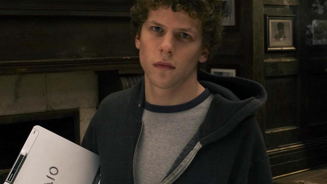 Jesse Eisenberg Jadi Pemain di Batman V Superman Dawn of Justice
