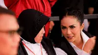 Krisdayanti pamer foto saat kampanye akbar bersama Megawati di Solo dan Semarang hingga menikmati masa tenang bersama Raul Lemos dan anak-anak. (Foto: Dok. Instagram @krisdayantilemos)