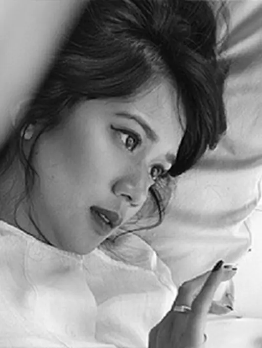 Walaupun sempat bingung memilih antara karir atau pendidikan, akhirnya Gista memutuskan untuk menyelesaikanpendidikan terlebih dahulu. (Via Instagram/@Gistaputri)