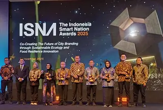 Wali Kota Bontang Raih Penghargaan Inovasi Ekologi Terbaik