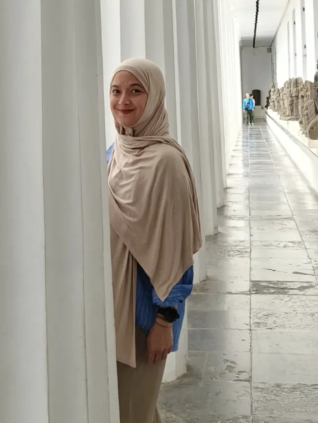 Gaya Hijab Andhara Early yang Simpel tapi Tetap Modis
