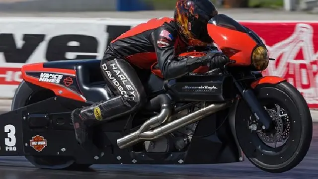 Harley-Davidson Dragrace (Paultan)