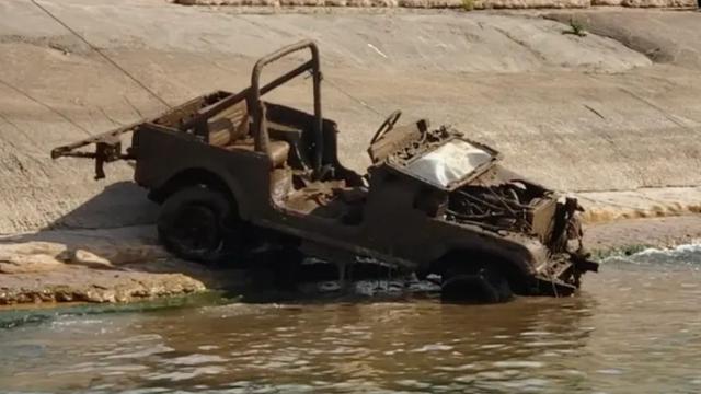 Pria Kansas Dapat Mobil Jeep Saat Memancing