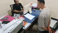 Polisi menangkap FRS (37), pelaku pemukulan terhadap seorang pengendara sepeda motor di Jalan Raya Jagakarsa. (Foto: Istimewa)
